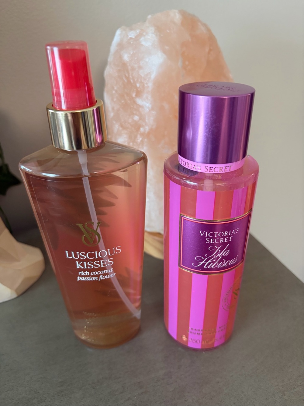 Victoria's Secret Luscious Kisses Body Mist — Pink